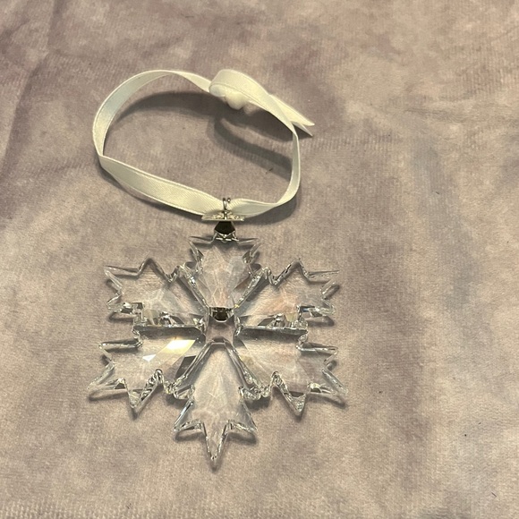 Swarovski Other - Swarovski Clear Crystal Snowflake Annual Edition Christmas Ornament 2018